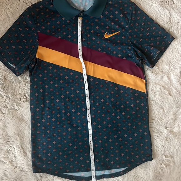 Men’s Golf Small Nike Polo Shirt - Picture 5 of 6